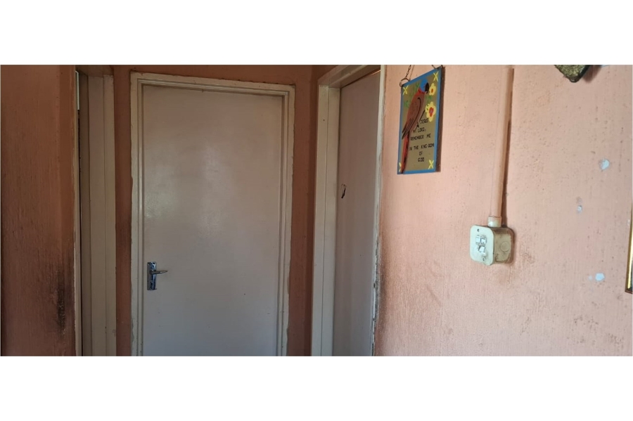 2 Bedroom Property for Sale in Thabong Free State